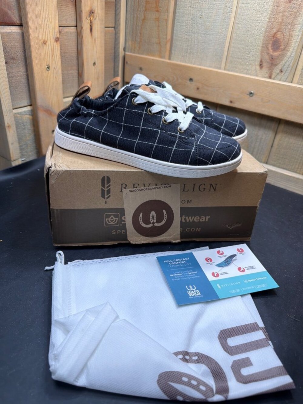 NIB Spenco Womens 6D Wide Santa Clara Windowpane Black Canvas Orthotic Sneakers